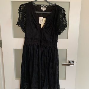 Allison New York short sleeve lace dress - Black Med - Perfect for Holidays!